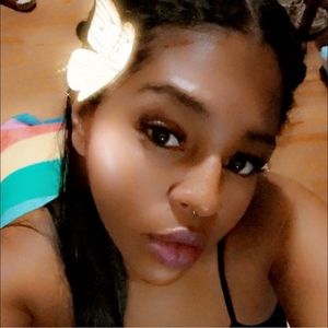 Meet your Posher, Sarai